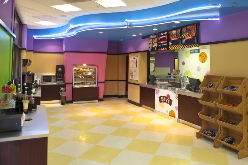 Maxs Deli - serving Pizza, snacks and ice cream