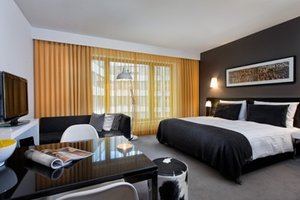 Adina Apartment Hotel Berlin CheckPoint Charlie